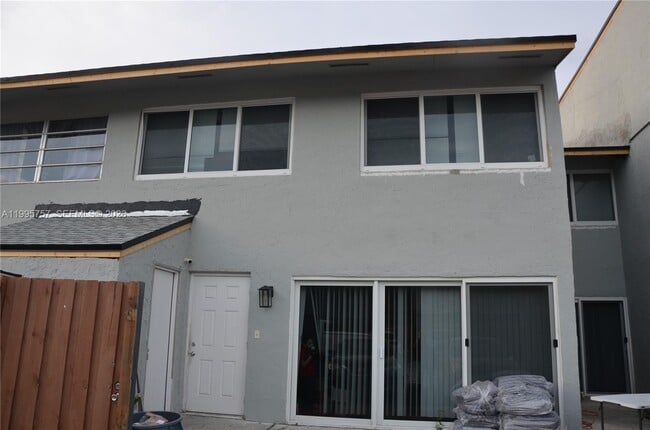 Building Photo - 15431 SW 81st Cir Ln