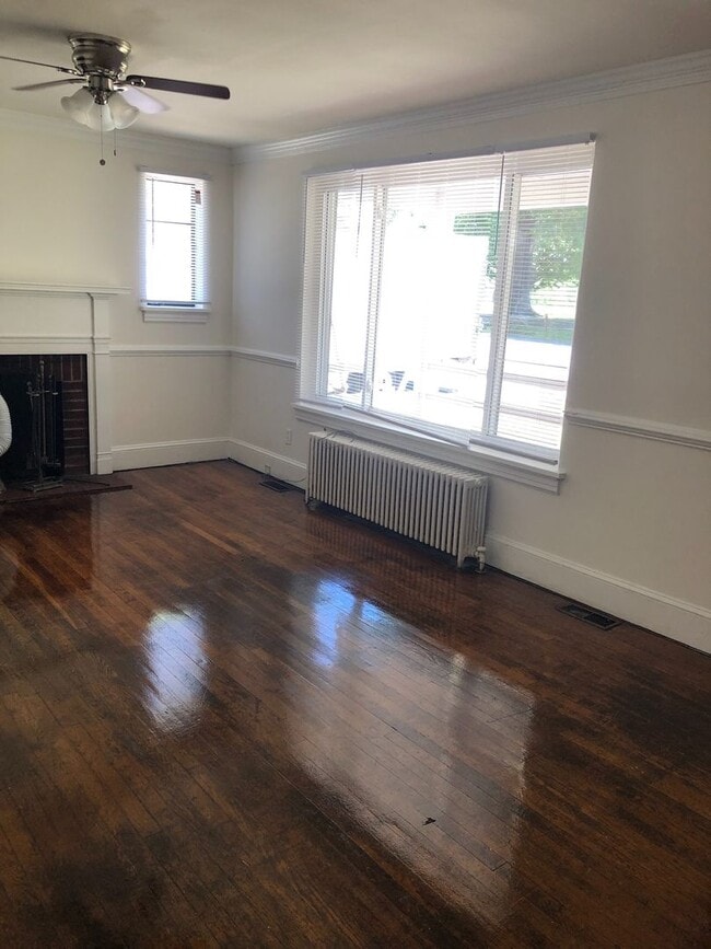 Photo - Adorable 3 bdrm/1.5 bath Home on a Corner ...