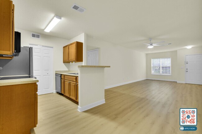Photo - MOVE IN THIS YEAR - FREE MONTH'S RENT IN 1st 90 DAYS!