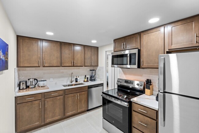 Photo - Roanoke Villas Apartments