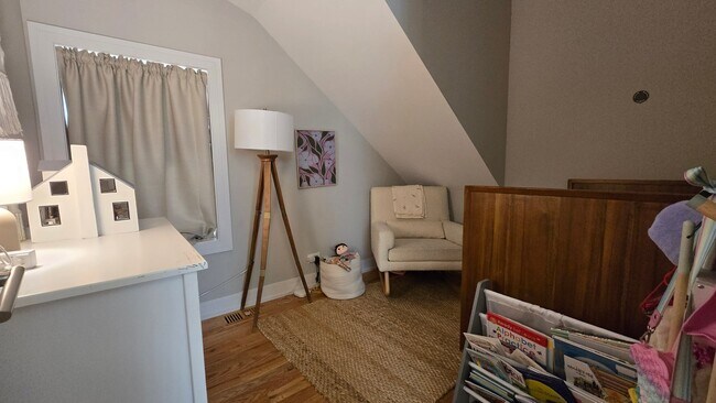 Photo - 2047 W Walton St Unit 1F