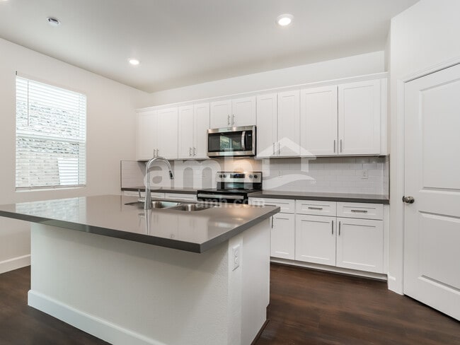 Photo - 6521 Enlightenment Dr