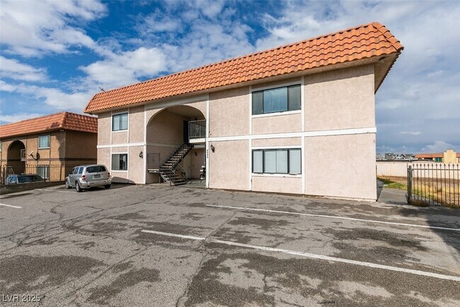6987 Mendon Ln Unit 4