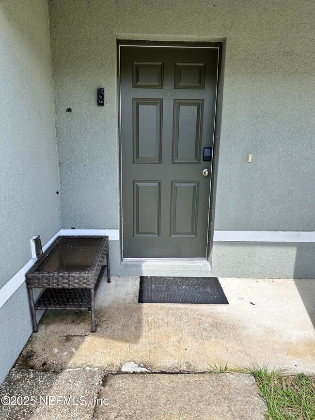 Photo - 450 River Hl Dr