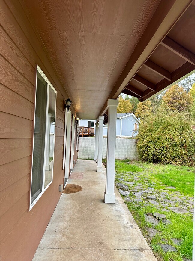 Photo - 297 Sowell Dr