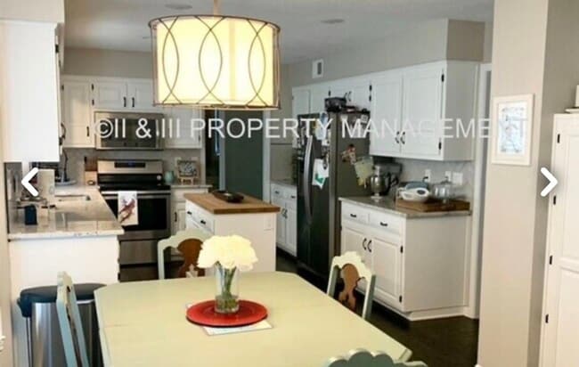 Photo - 11509 Newton St