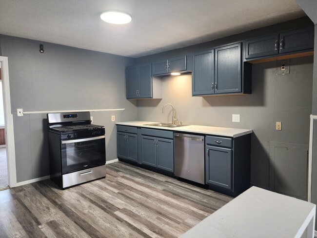 Photo - 628 NE 34th St