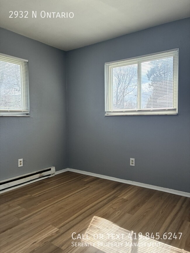 2932 N Ontario-
