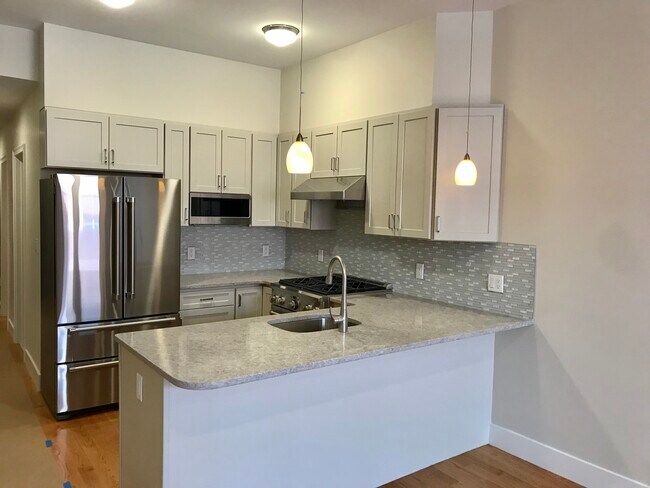 Photo - 725 Boylston St Unit 33