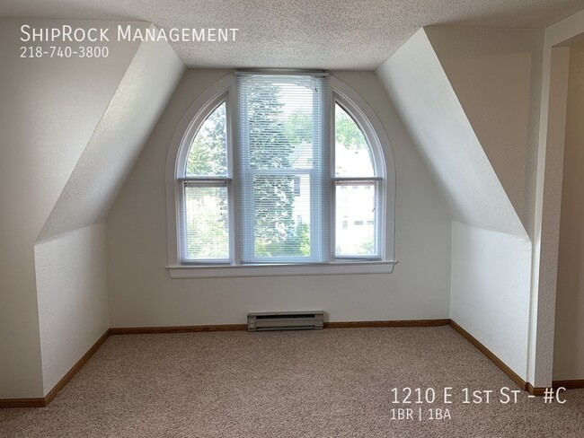 Photo - 1210 E 1st St Unit #C