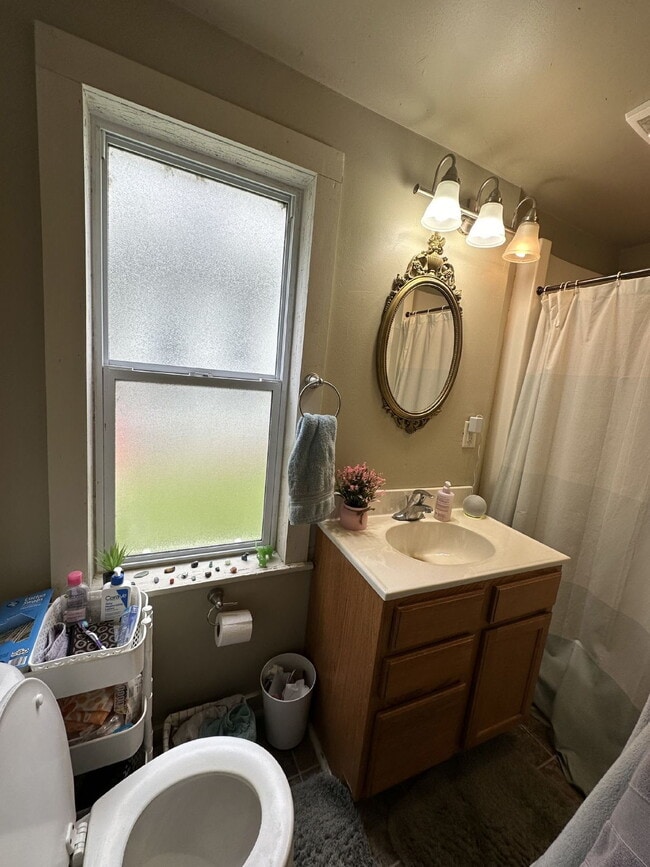 Photo - 4 Bedroom, 2 Bathroom Home - Available June 1st with Beautiful River Views