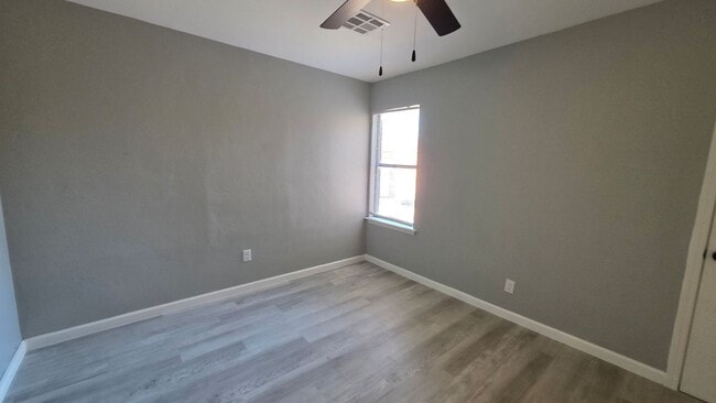 Photo - 1536 SW 38th St