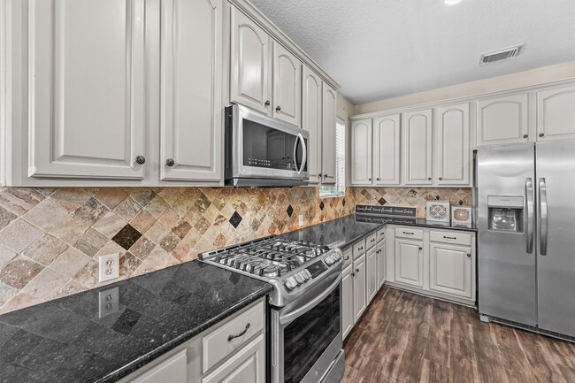 Photo - 7302 Maple Run Dr