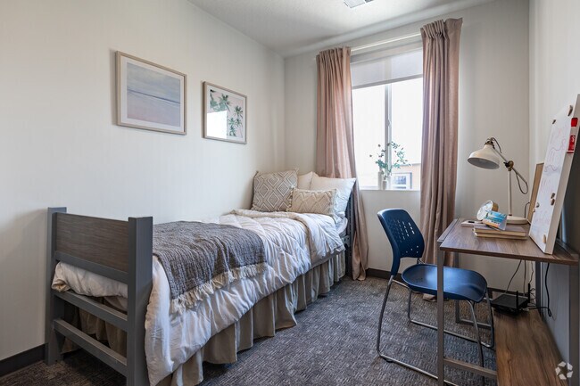 4BR, 4BA - 1,267SF - 2nd Bedroom