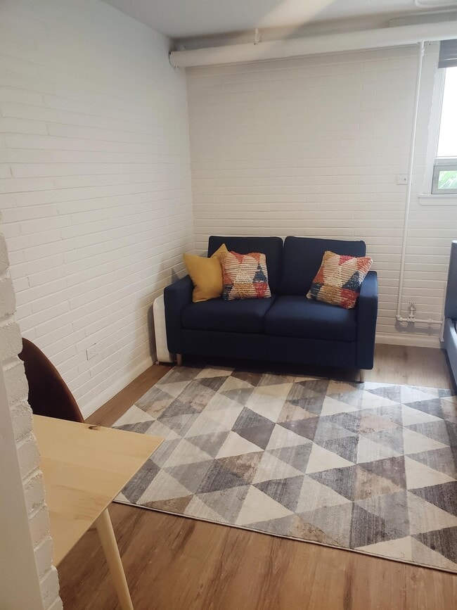 Photo - 1910 Main St Unité 4