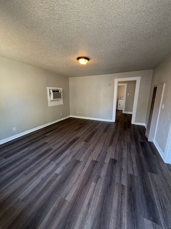 Photo - 1404-1406 E Fountain Way Unit 1406 E Fountain Way