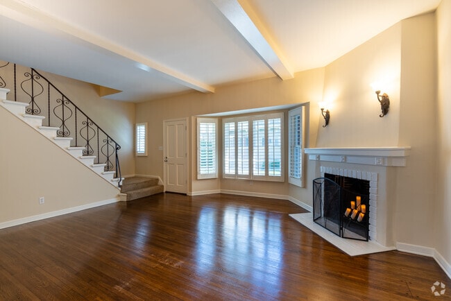 2 BR, 1.5 BA - Town House