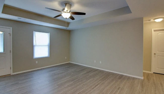 Photo - 3 Bedroom Rental Home in Republic - fully ...