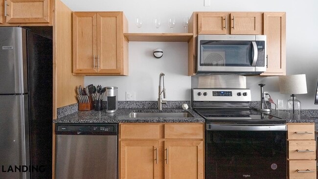Photo - 302 13th St S Unidad 536