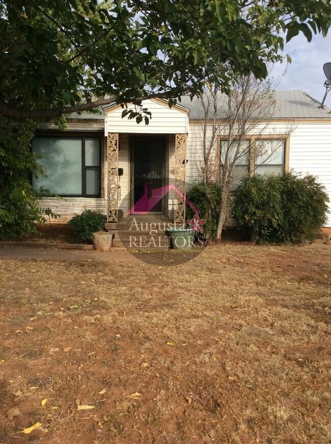 Building Photo - Cute 2 Bedroom Home!