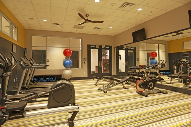 Photo - Yale 25 Station