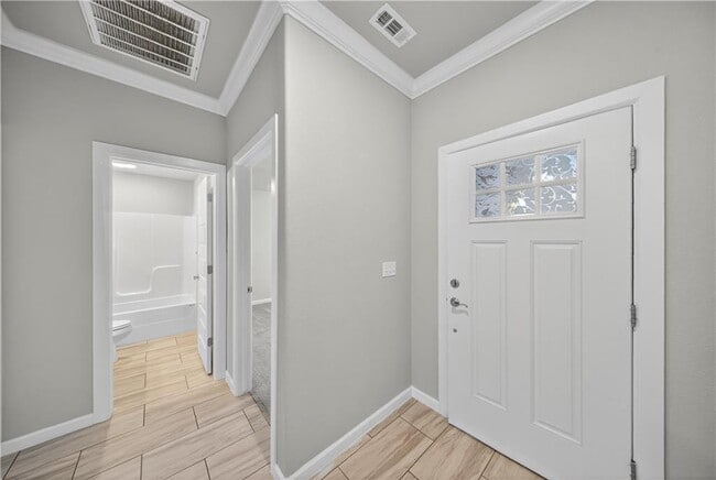 Photo - 440 Willow Dr