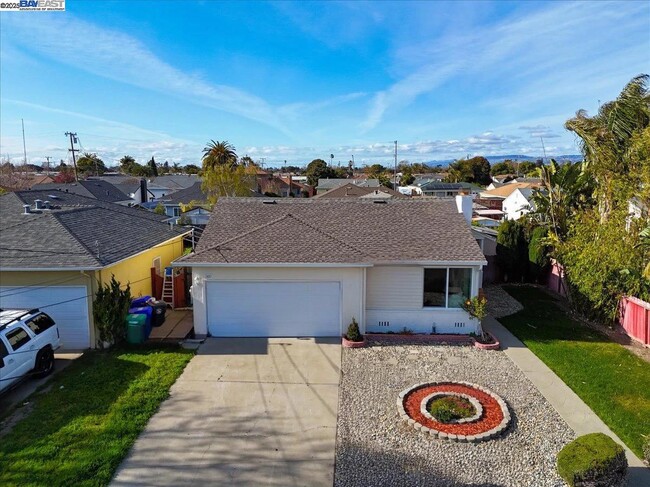 Photo - 1827 Bandoni Ave House