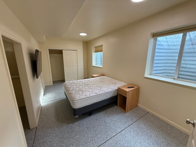 Photo - 930 Sugar Mill Ave Unit 2