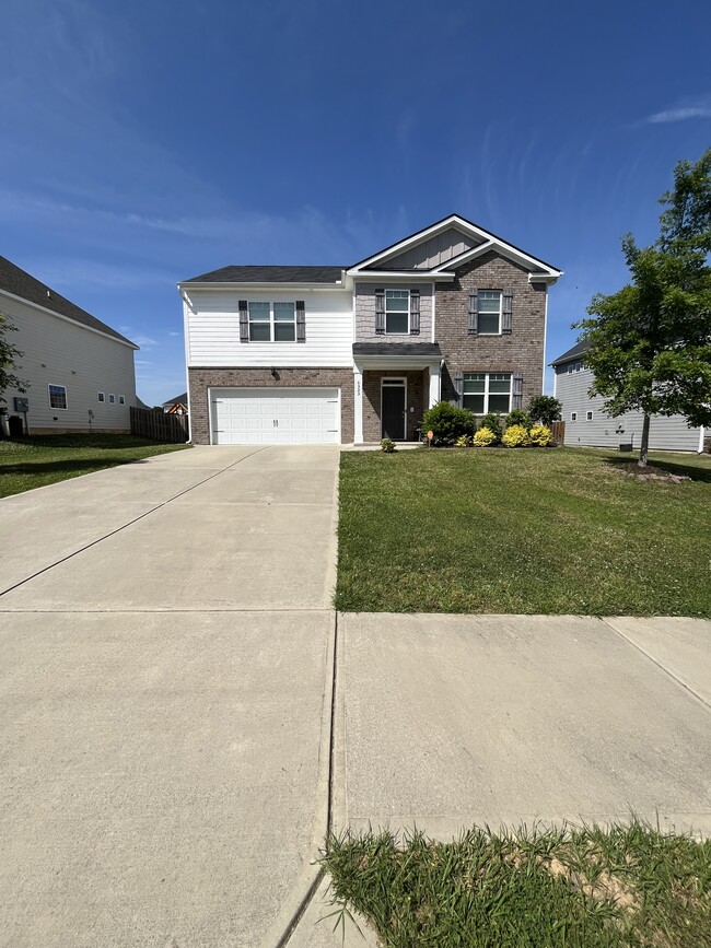Photo - 1323 Weedon Dr House