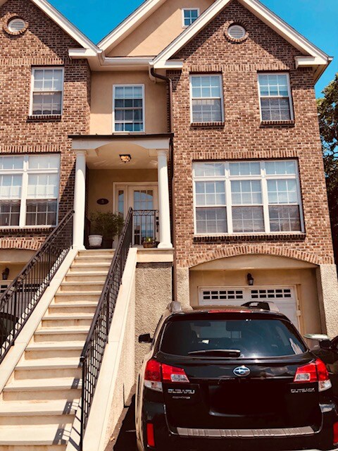 Photo - 3 Bedroom 2.5 Bath Townhouse in New Rochelle