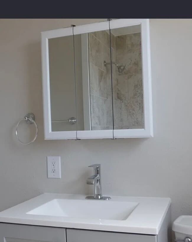 Photo - Christine's Duplex Unit 634-1/2 - Downstairs