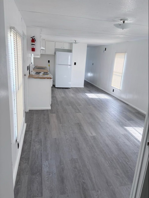 Photo - 215 Weeks Rd