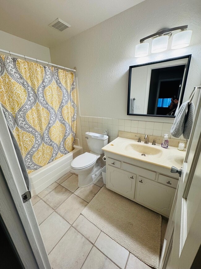 Photo - 290 N 500 W Unit 109