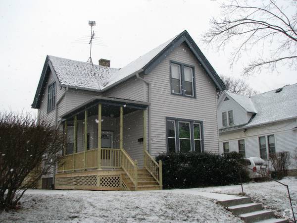 Building Photo - 637 E Otjen St Unit #1 Rental