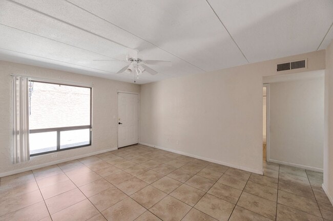 Photo - 2-bedroom, 2-bathroom in Prime location!