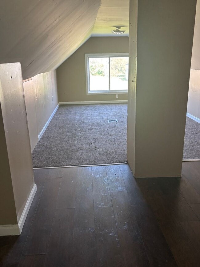 Photo - Section 8 Accepted! 3br 2-Story House
