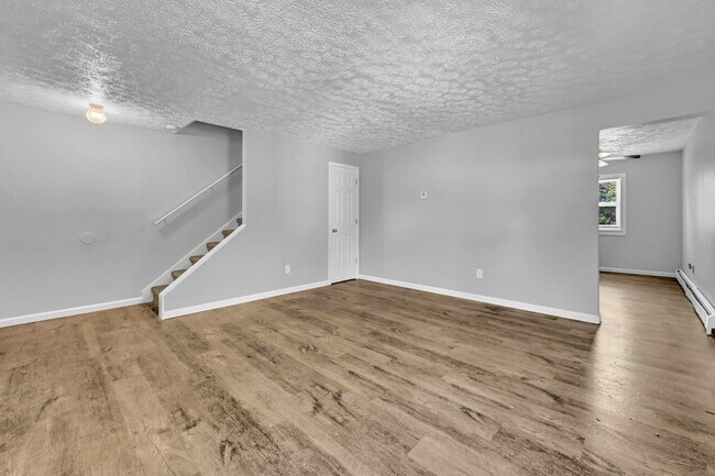 Photo - 1724 Lexington Ave