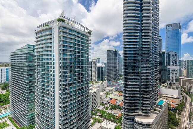 Building Photo - 1080 Brickell Ave Unit 3405 Rental