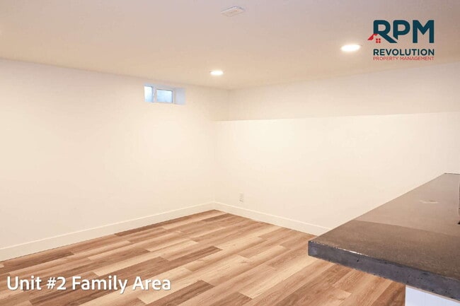 Photo - "Charming 2-Bed Duplex on Washington Blvd – Spacious 1421 Sq Ft with 2 Full Baths!" Unit 2