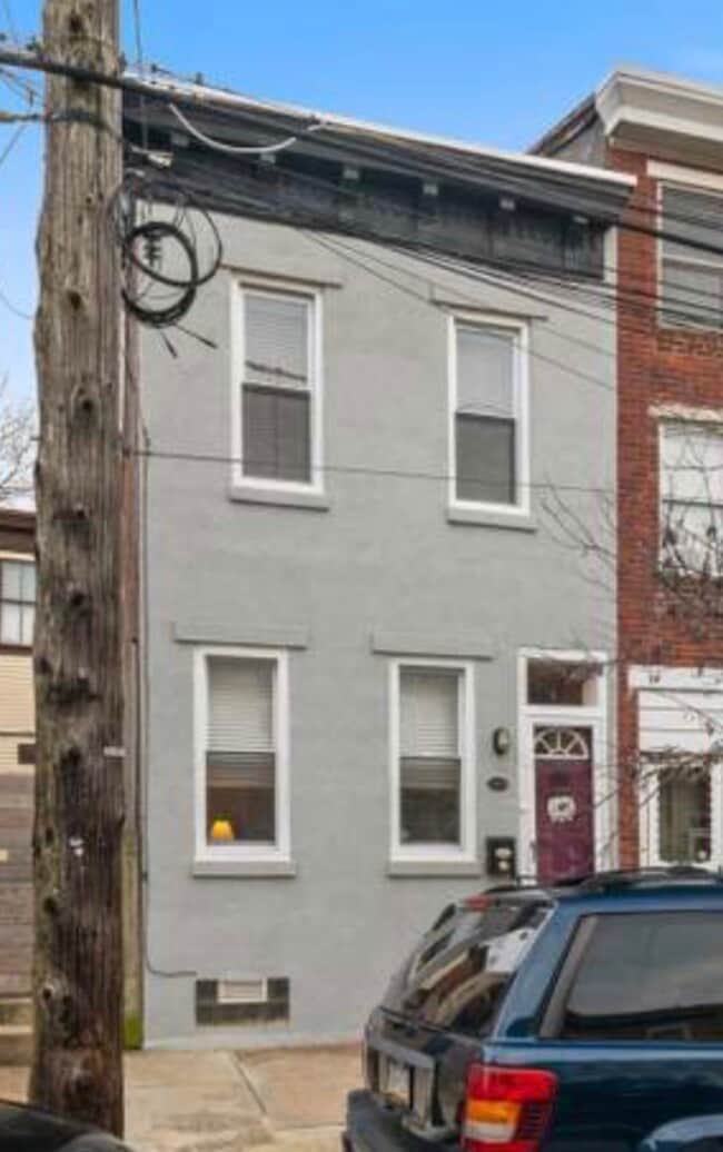Photo - 2233 Memphis St
