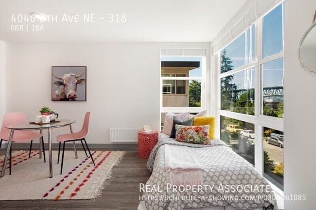 Building Photo - 4046 8th Ave NE Unit 318
