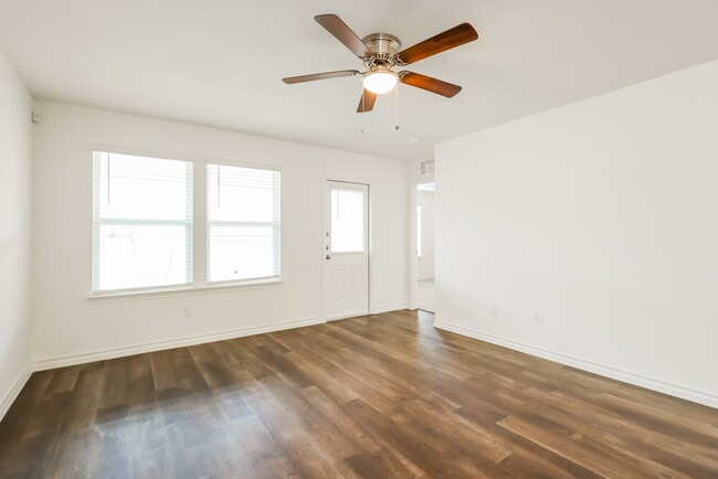 Photo - 10323 Monte Carmel Pl