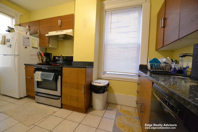 Photo - 1721 Commonwealth Ave Unit 1