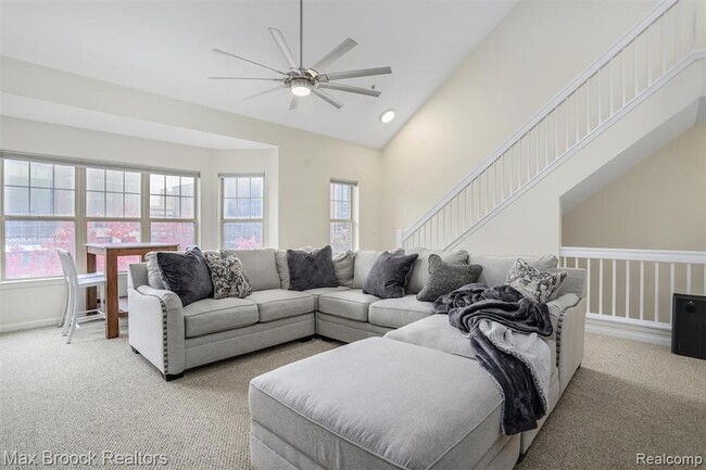 Photo - 2612 Woodward Ave