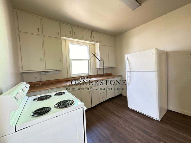 Photo - 1425 4th Ave N
