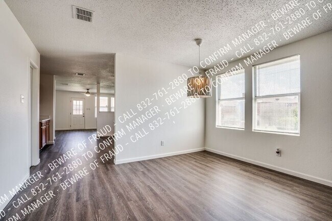 Photo - 616 Almandora Dr