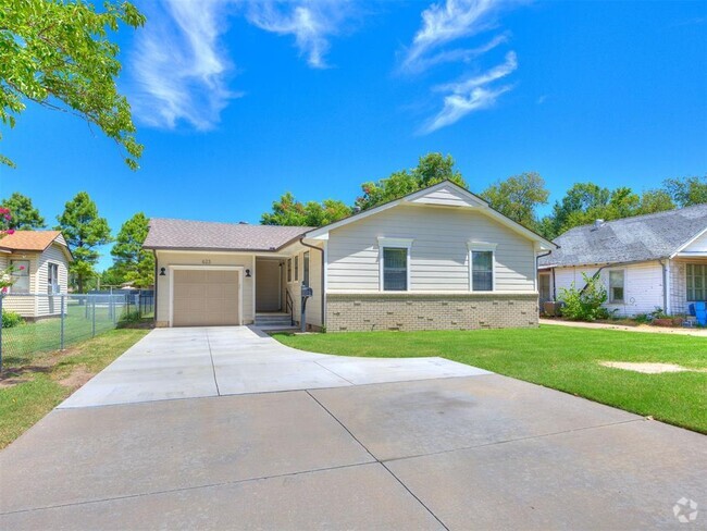 Building Photo - 623 Nebraska St Rental