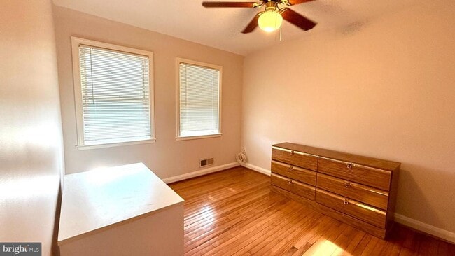 Photo - 1717 Northview Rd