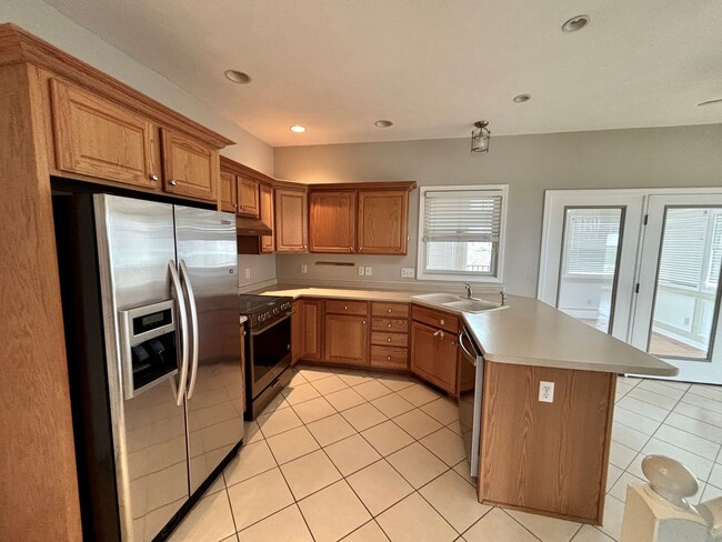 Photo - 4-bedroom, 2.5 bathroom unfurnished home in Saint Joseph