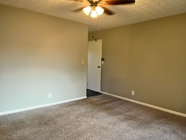 Photo - 3 bed 1 bath Single Family home